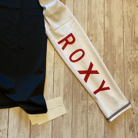 Roxy LS Stripe Rashguard - Picture 7 of 8